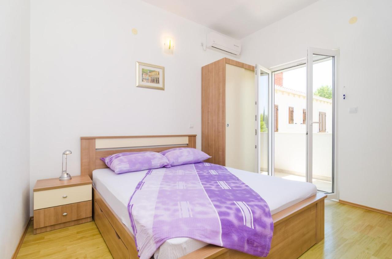 Rooms & Apartments Barisic Mlini Room photo